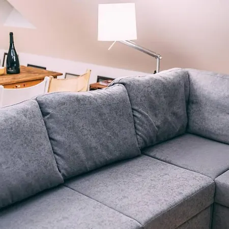 Hubane Ja Ruumikas Majutus Karjamoisa Ajaloolises Hoones