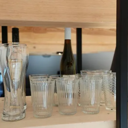 Hubane Ja Ruumikas Majutus Karjamoisa Ajaloolises Hoones *