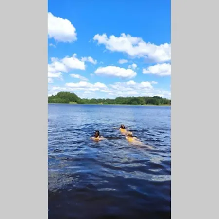 아파트 Hubane Ja Ruumikas Majutus Karjamoisa Ajaloolises Hoones *