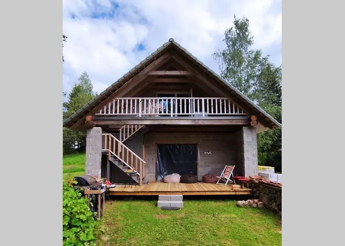 Hubane Ja Ruumikas Majutus Karjamoisa Ajaloolises Hoones Appartement *