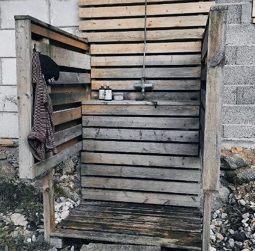 Hubane Ja Ruumikas Majutus Karjamoisa Ajaloolises Hoones Appartement