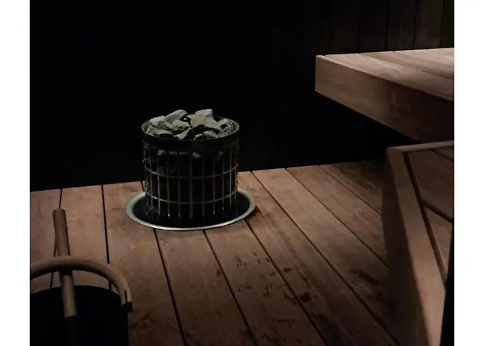 Hubane Ja Ruumikas Majutus Karjamoisa Ajaloolises Hoones * Plaani